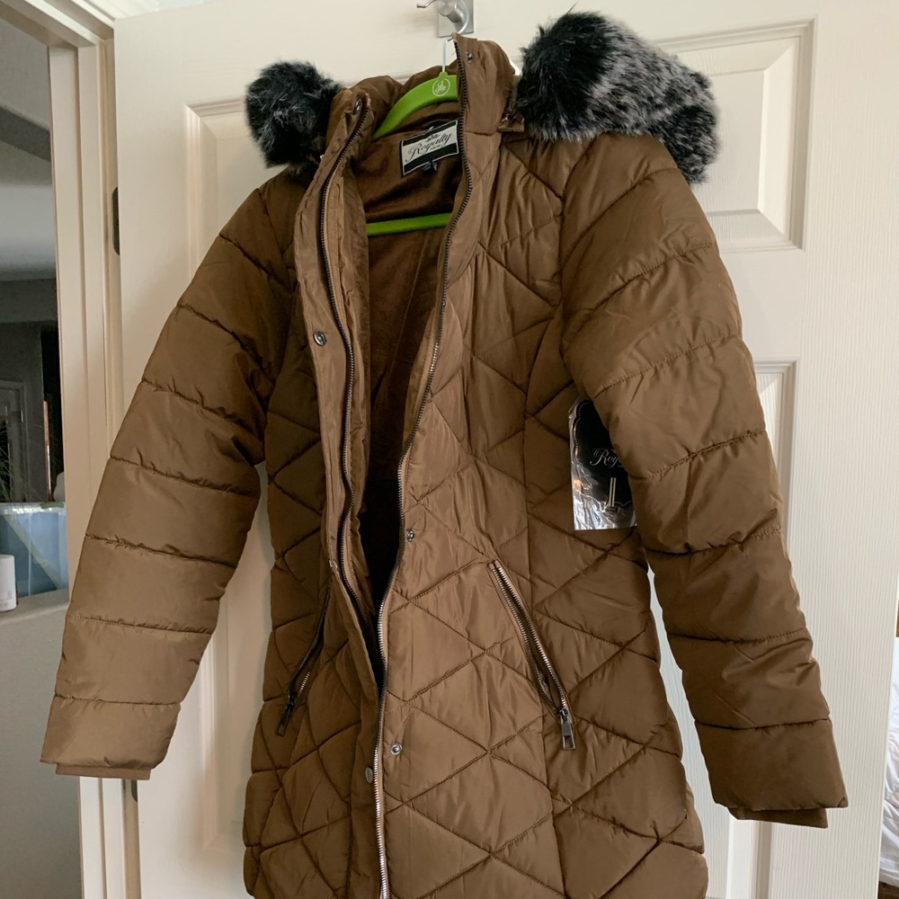 Royalty For Me puffer jacket size medium